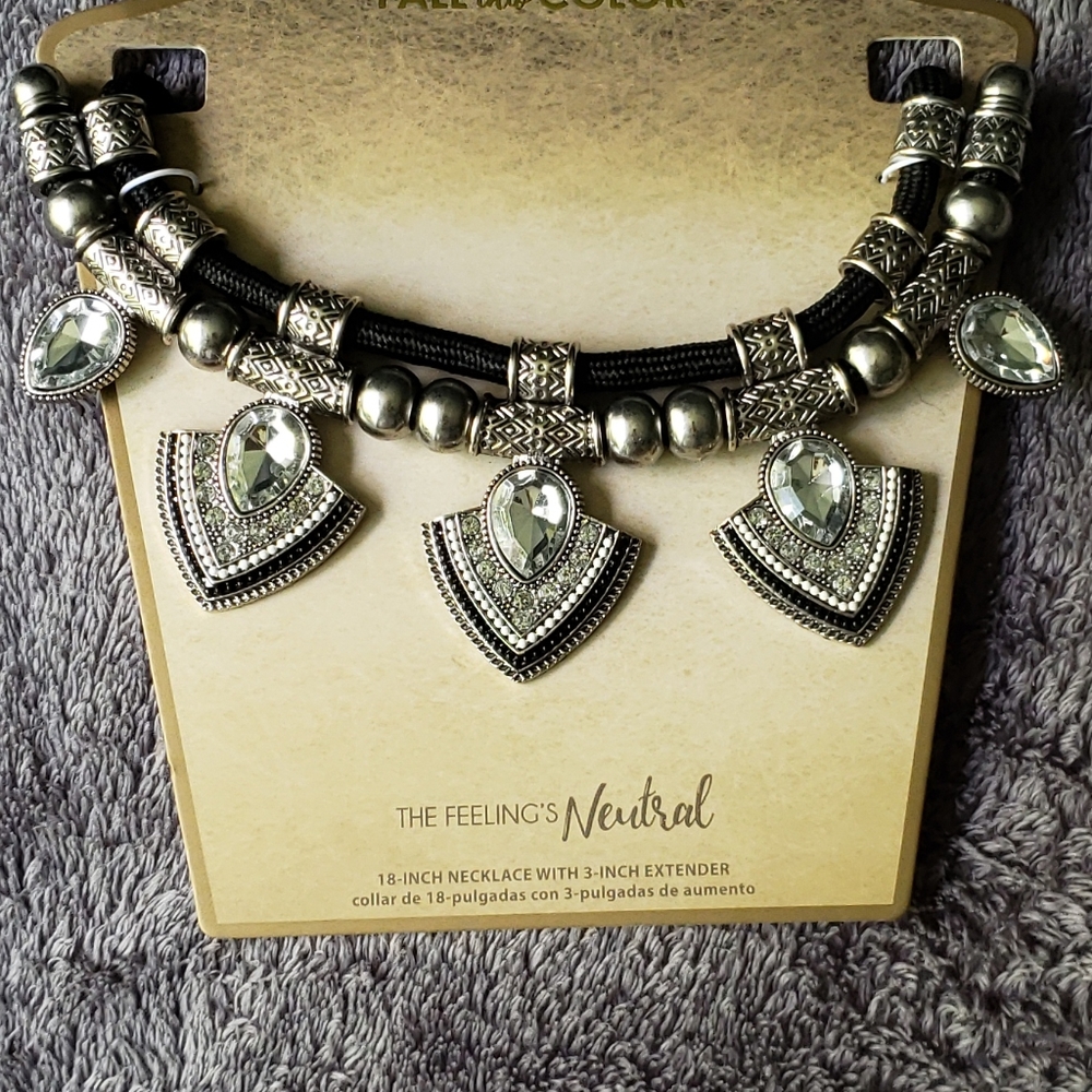 NWT necklace